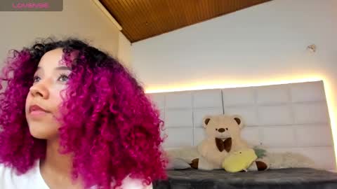 Snapshot of dakota_ds chatting on March 4, 7:22 pm dakota_ds online show from March 4, 7:22 pm