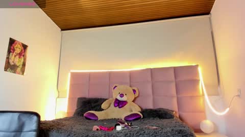 Snapshot of dakota_ds chatting on December 6, 2:13 am dakota_ds online show from December 6, 2:13 am