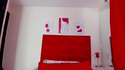 dakotaholand online show from November 19, 10:10 pm