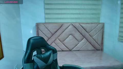 Dakotha  online show from February 9, 3:11 am