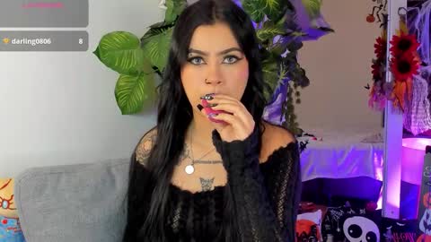 Snapshot of dakottahill chatting on October 15, 6:05 am   online show from October 15, 6:05 am