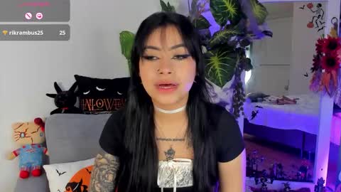 Snapshot of dakottahill chatting on October 17, 6:27 am   online show from October 17, 6:27 am