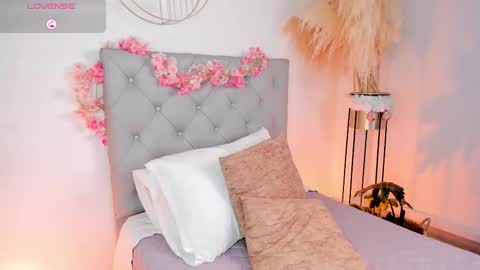 Dalyla online show from December 22, 1:14 pm