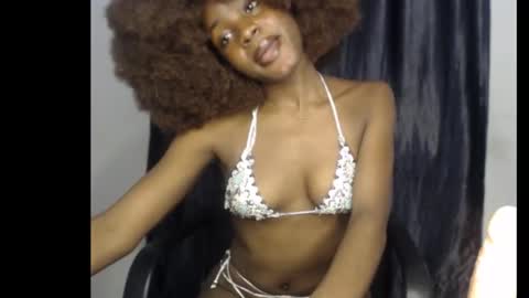 leah online show from November 8, 6:02 pm