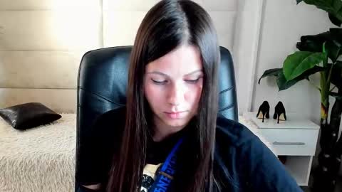 Snapshot of dana_dom chatting on October 24, 2:51 am Dana Dom online show from October 24, 2:51 am