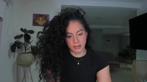Snapshot of daniela_arenas chatting on January 24, 1:03 am daniela_arenas online show from January 24, 1:03 am