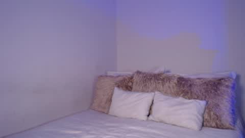 Snapshot of daniela_valencia chatting on January 17, 6:54 pm Lucia online show from January 17, 6:54 pm