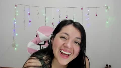 danna online show from December 22, 4:27 pm