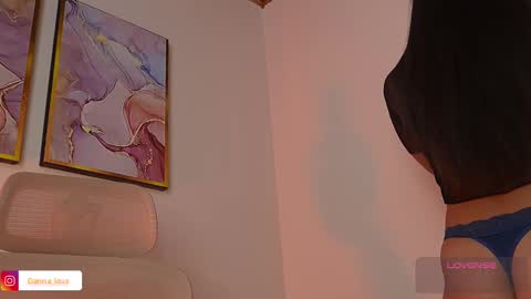 Danna Lovs online show from March 11, 12:06 pm