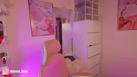 Danna Lovs online show from September 8, 5:23 pm