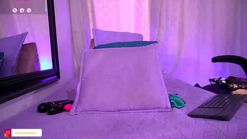 Danna Berlin  online show from October 4, 8:13 pm