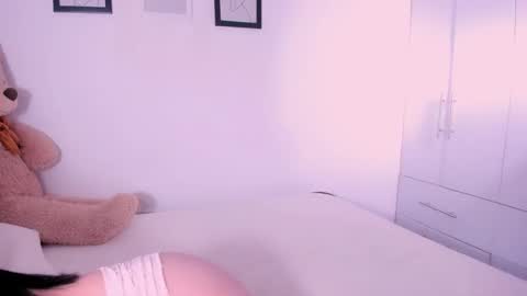 Snapshot of dannahyde chatting on September 30, 7:19 pm Insta DannaBlueX  online show from September 30, 7:19 pm