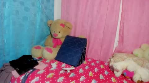 Danna Sofia jeins online show from December 17, 1:15 pm