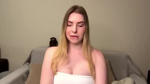 dannamissss online show from February 28, 5:26 pm