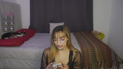    online show from February 25, 8:42 pm