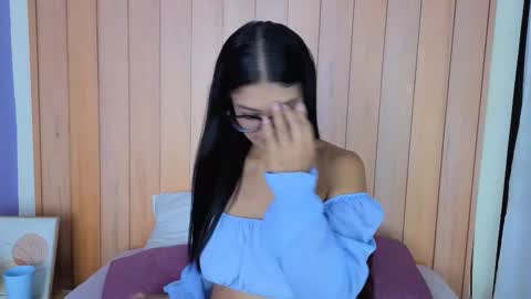 Daphne online show from December 14, 3:34 am