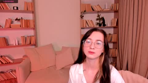 Snapshot of dark_lola_ chatting on January 9, 2:11 am Lola online show from January 9, 2:11 am