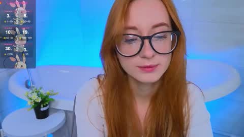 Snapshot of dark_lola_ chatting on September 16, 2:08 am Lola online show from September 16, 2:08 am