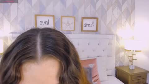 dark velvet  online show from October 18, 3:04 pm