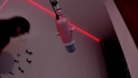 darknes_lilith18 online show from December 18, 10:46 pm