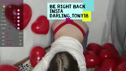 Snapshot of darling_tony18 chatting on September 11, 3:23 pm darling_tony18 online show from September 11, 3:23 pm