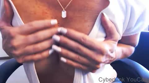 DarlingD online show from January 3, 2:19 pm