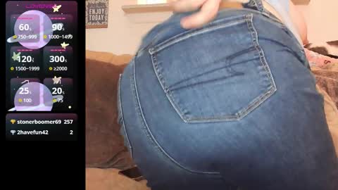 Dazeddesty  online show from November 10, 9:32 pm