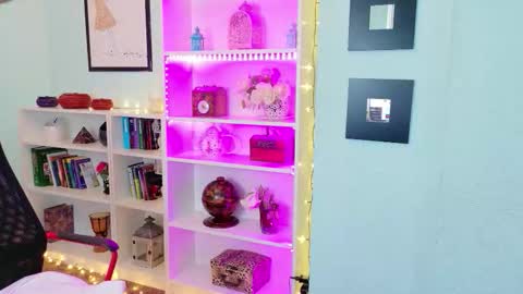 Shari online show from February 6, 7:01 am