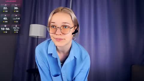 Charlie 18yo online show from September 25, 6:45 am