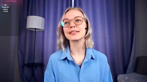 Charlie 18yo online show from September 19, 6:23 am