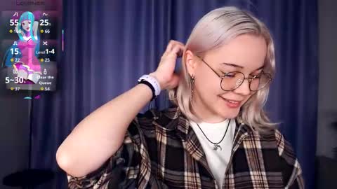 Charlie 18yo online show from November 23, 6:27 am