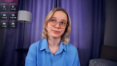 Charlie 18yo online show from September 17, 6:33 am