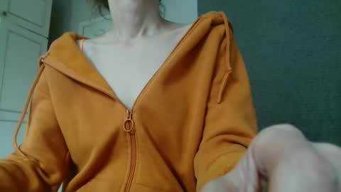 KamiDevi online show from October 5, 3:06 pm