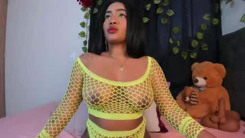 Delilah  online show from November 3, 10:36 pm