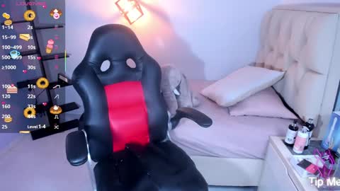 delilah_leone online show from September 25, 7:12 pm