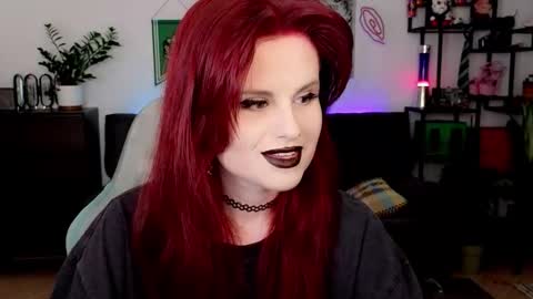 dellacrush_ online show from March 1, 6:51 pm