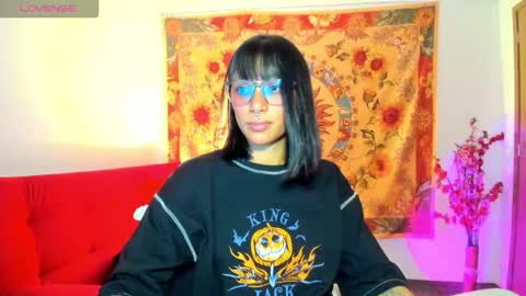 demeter__ online show from November 1, 11:41 pm