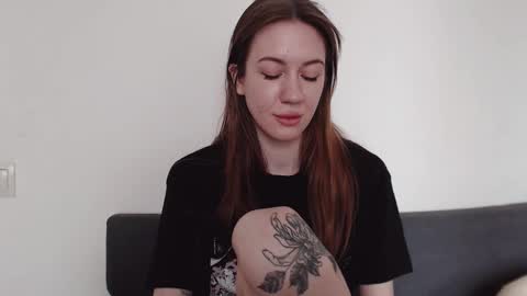 Snapshot of demiamour chatting on September 19, 9:52 am Demi. not your babybabebb and other shit online show from September 19, 9:52 am