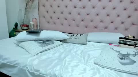 denisse_logan online show from November 3, 7:56 am
