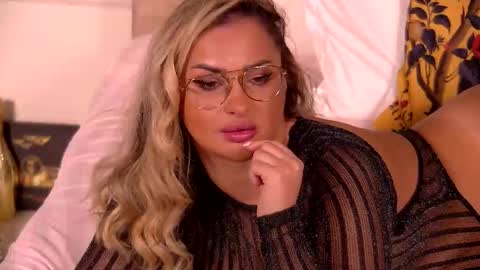 Ela online show from October 29, 11:29 pm