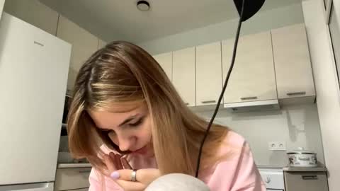 Denni online show from October 7, 5:17 pm