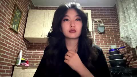 Emma online show from January 9, 2:10 pm