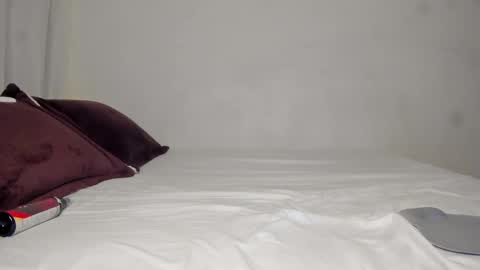 Dephne online show from October 9, 1:10 am