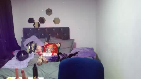 destinyfuckass69 online show from December 15, 7:41 pm