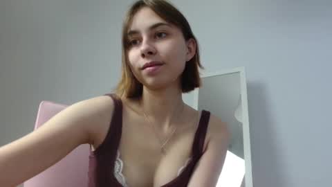 dewkiss online show from October 30, 1:01 pm