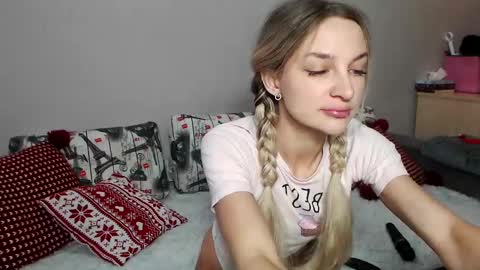 diana_lambert online show from December 17, 8:34 am