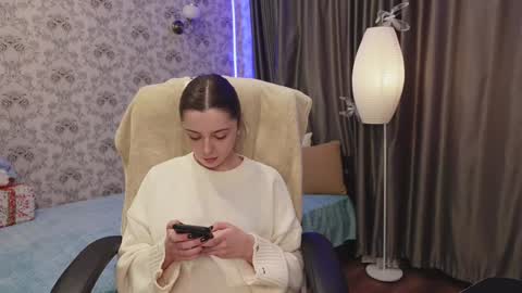 dinacandy online show from December 20, 11:32 am