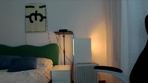 Anglica A online show from February 20, 8:25 pm