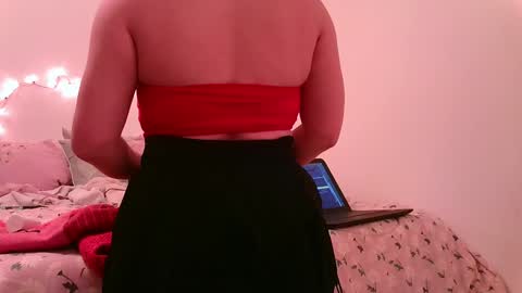 Daisy Wylde online show from January 28, 8:36 am