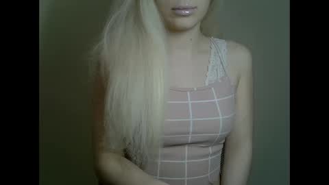 DitaMilton online show from February 27, 8:31 pm